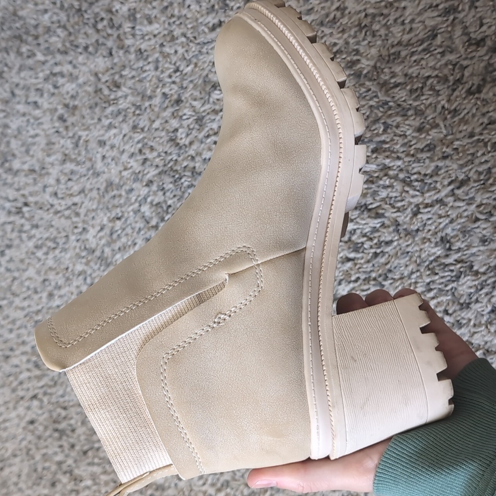 Jellypop Shelley Booties - Picture 8 of 9